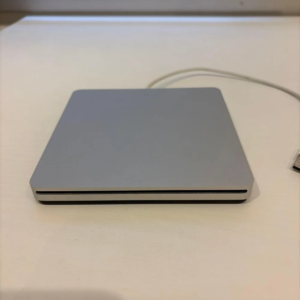 【美品】Apple USB SuperDrive 純正 外付けDVDドライブ