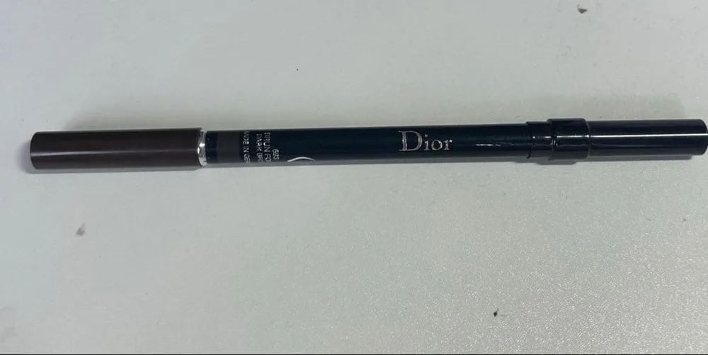 Dior スルシィル プードル (アイブロウペンシル )ダークブラウン 693