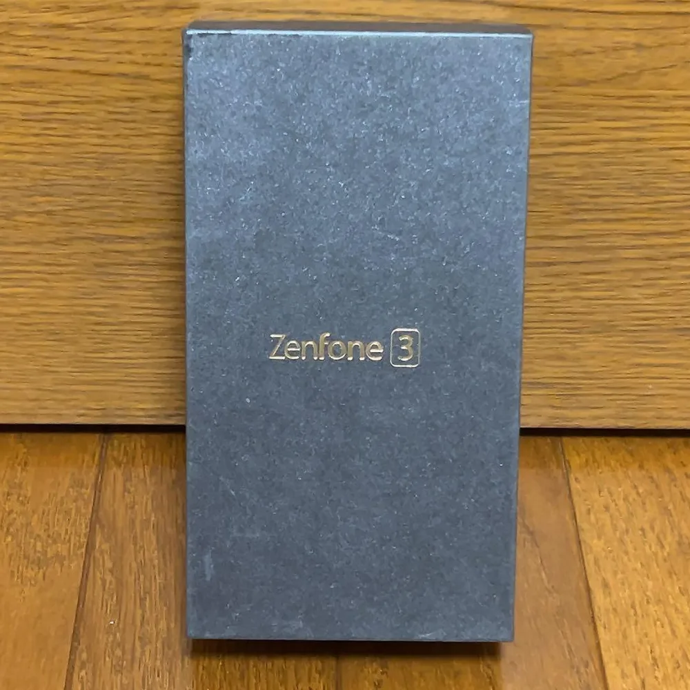 ASUS Zenfone 3 ZE552KL ホワイト 64GB 本体 新品