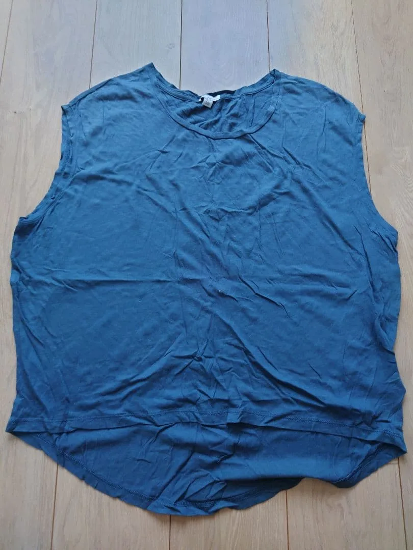 【GAP】レディース ノースリーブアシンメトリーTシャツ