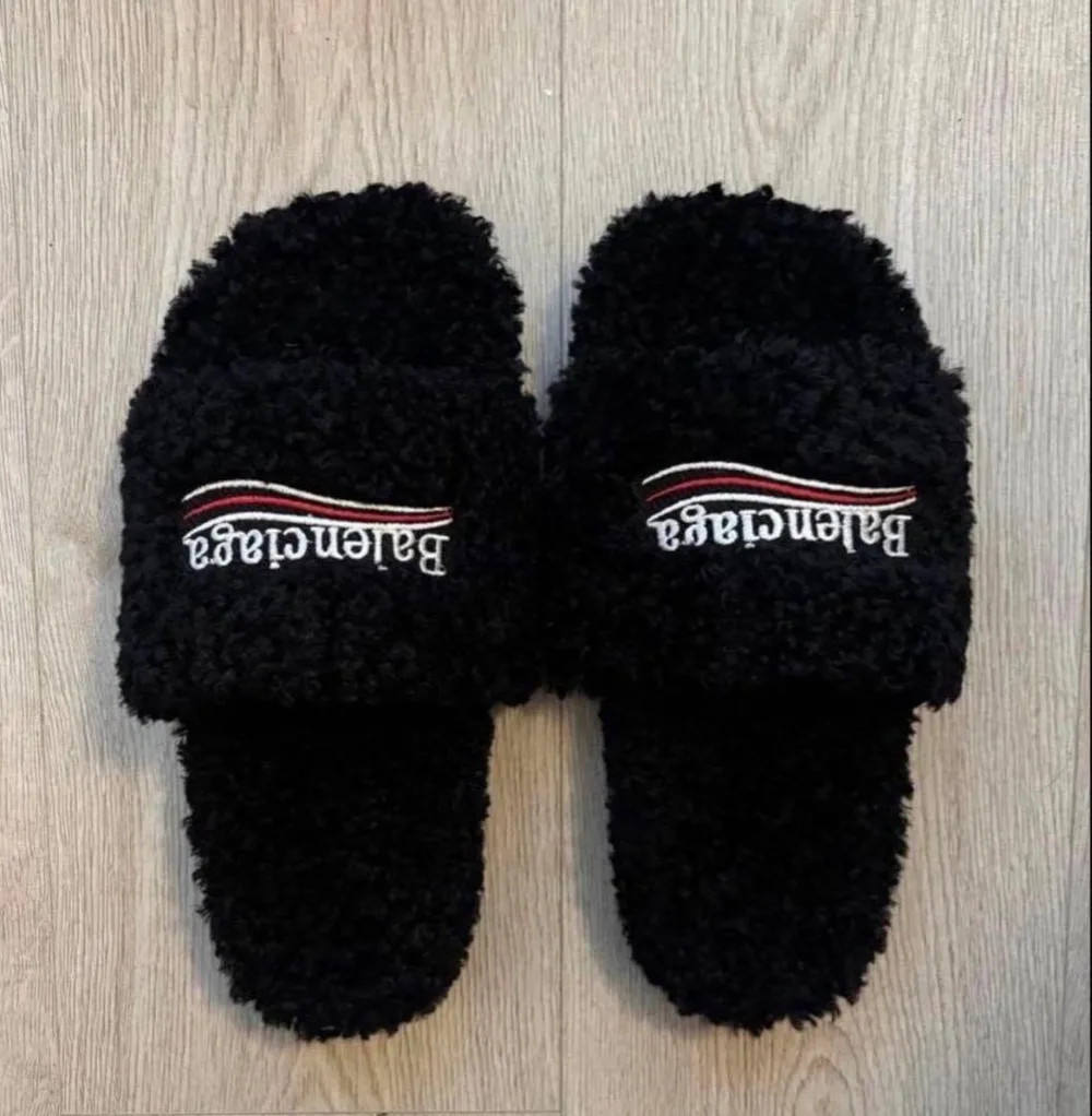 BALENCIAGA slides ボア サンダル ブラック