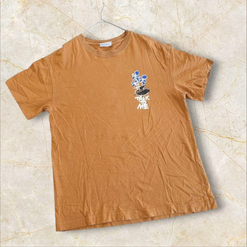 エイチアンドエム 半袖Tシャツ ブラウン バックプリント フリーサイズ