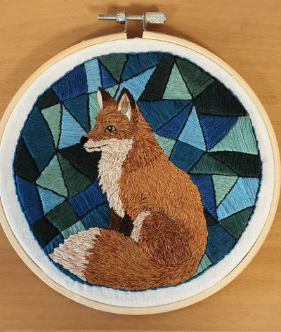 ハンドメイド 刺繍 枠 キツネ ステンドグラス風