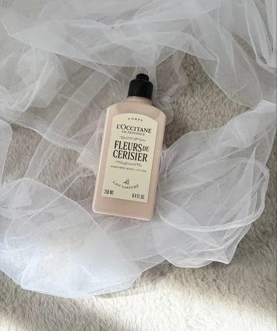 L'OCCITANE ロクシタン ボディミルク チェリーブロッサム クリーム