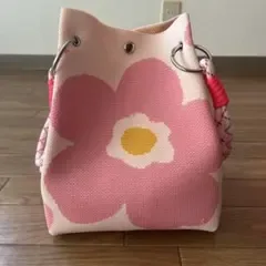 最終値下げ‼️韓国✨フラワー柄 ニットバッグ ピンク
