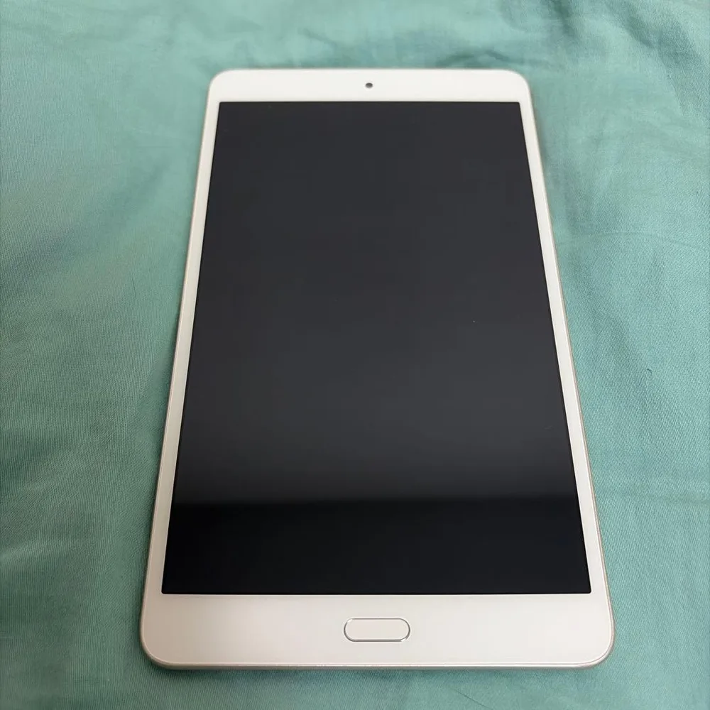 【バッテリー良好、画面割れなし】NTT docomo dtab d-02K 本体