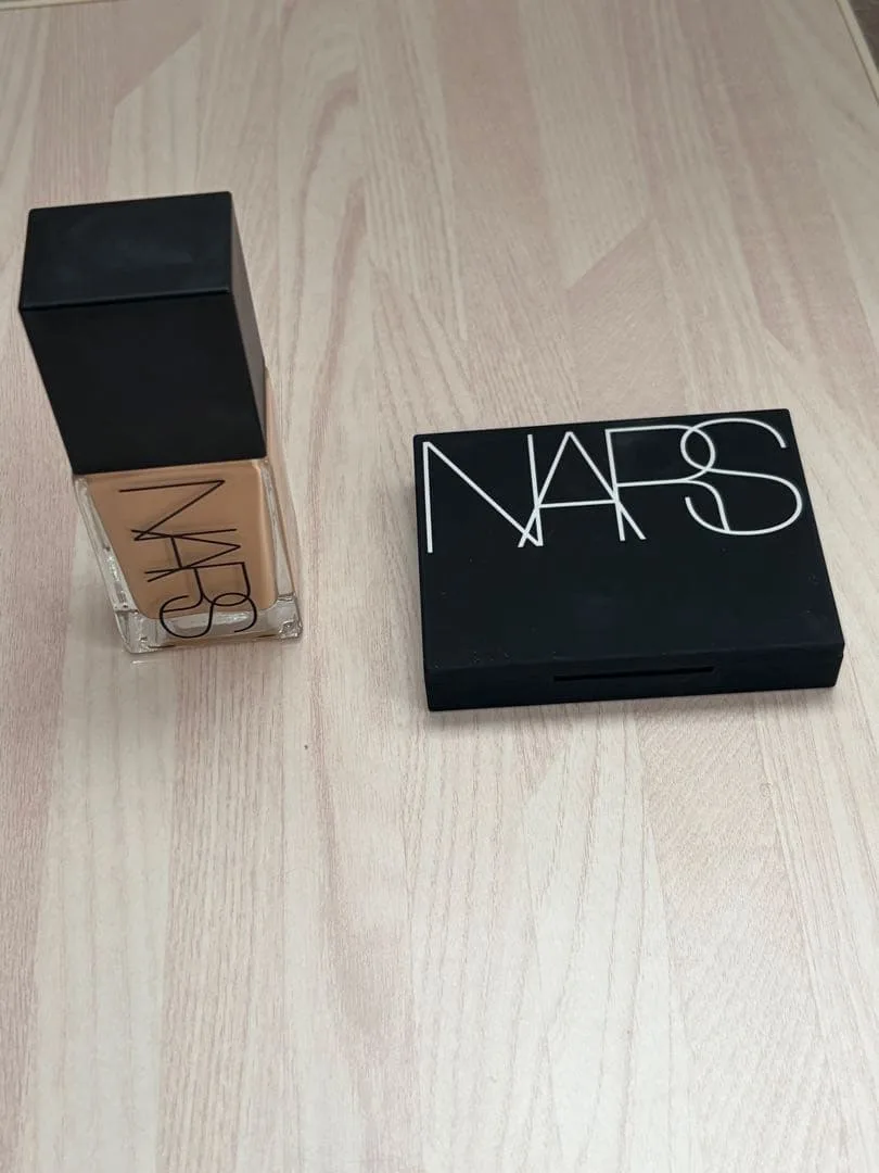 NARS ライトリフレクティング ファンデーション +パウダー セット