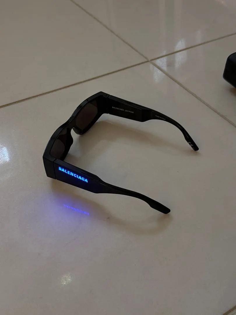 Balenciaga LED FRAME サングラス