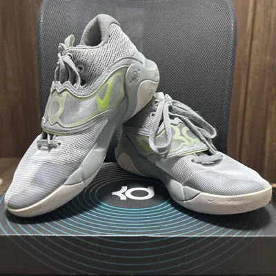 Nike KD Trey 5 X バスケットボールシューズ