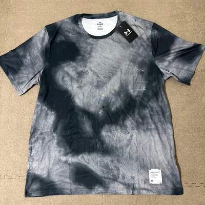 【新品未使用タグ付き】アンダーアーマー タイダイ柄 Tシャツ Lサイズ