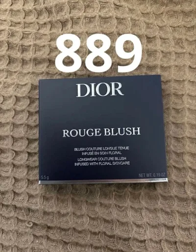 ディオールスキンルージュブラッシュ 889
