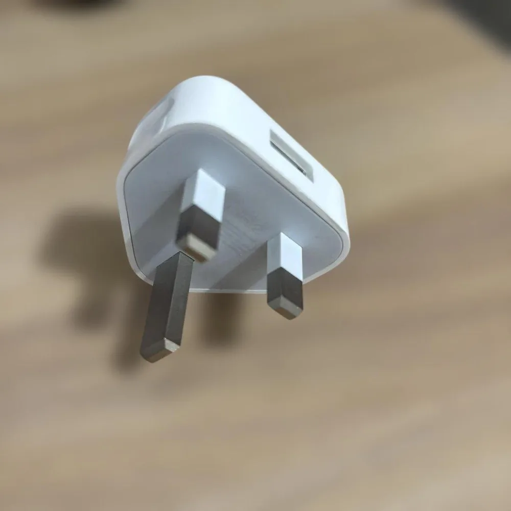 Apple USB 電源アダプタ Type G