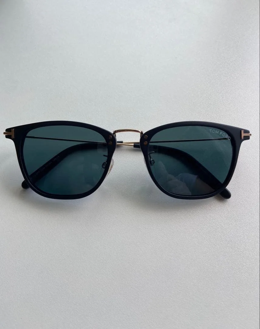 TOM FORD トムフォード サングラス TF672 02N 朝倉未来と同型