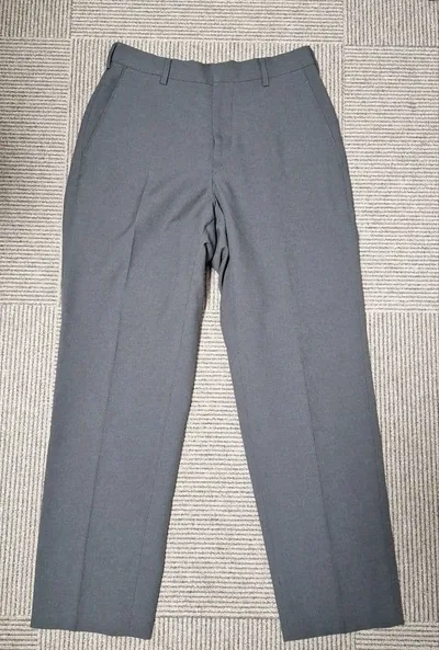 UNIQLO U レギュラーフィットテーパードパンツ(スラックス)(グレー)
