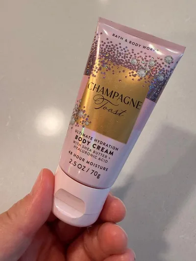 【新品】Bath & Bodyボディクリーム Champagne Toast