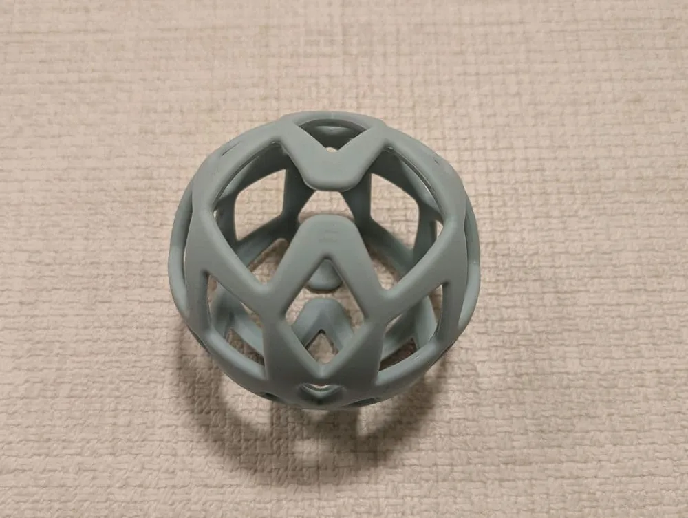 【美品】知育玩具 ボール ラトル グレー