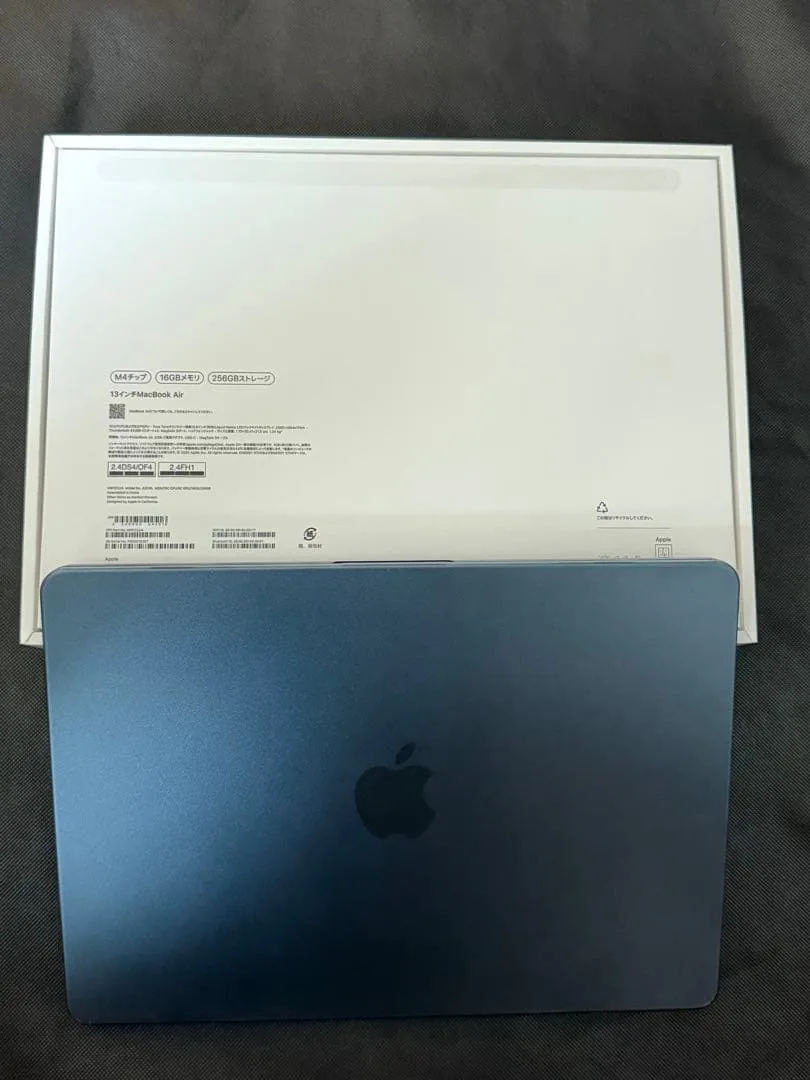 Apple 13インチ MacBook Air M4チップ