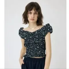 MOUSSY 花柄 シャーリング トップス