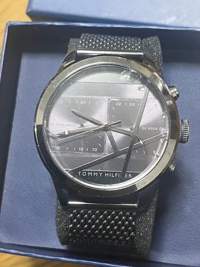 TOMMY HILFIGER トミー ヒルフィガー 腕時計 箱付き