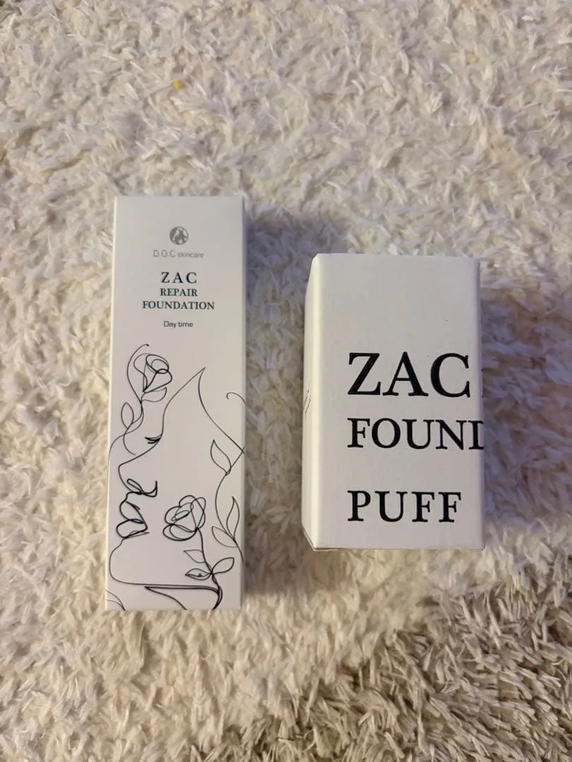 D.O.C skincareのリキッドファンデーション パフ付き