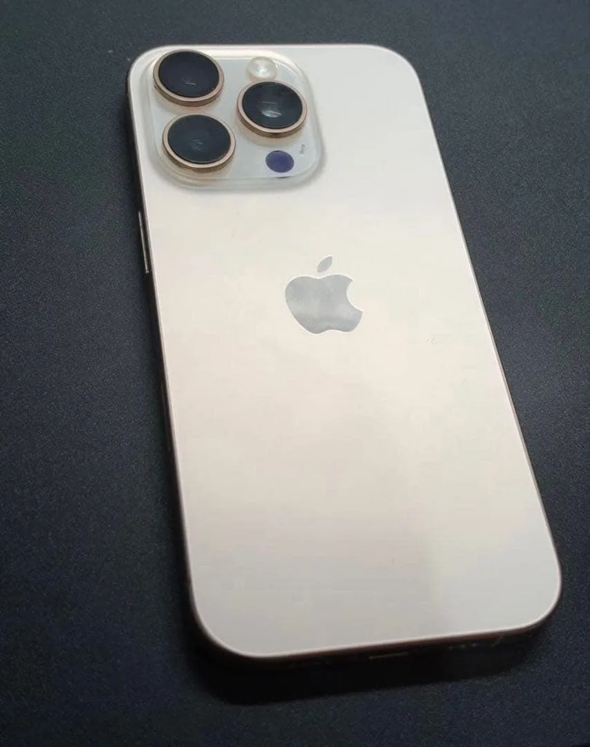 iPhone 16 Pro 256GB デザートチタニウム 動作正常