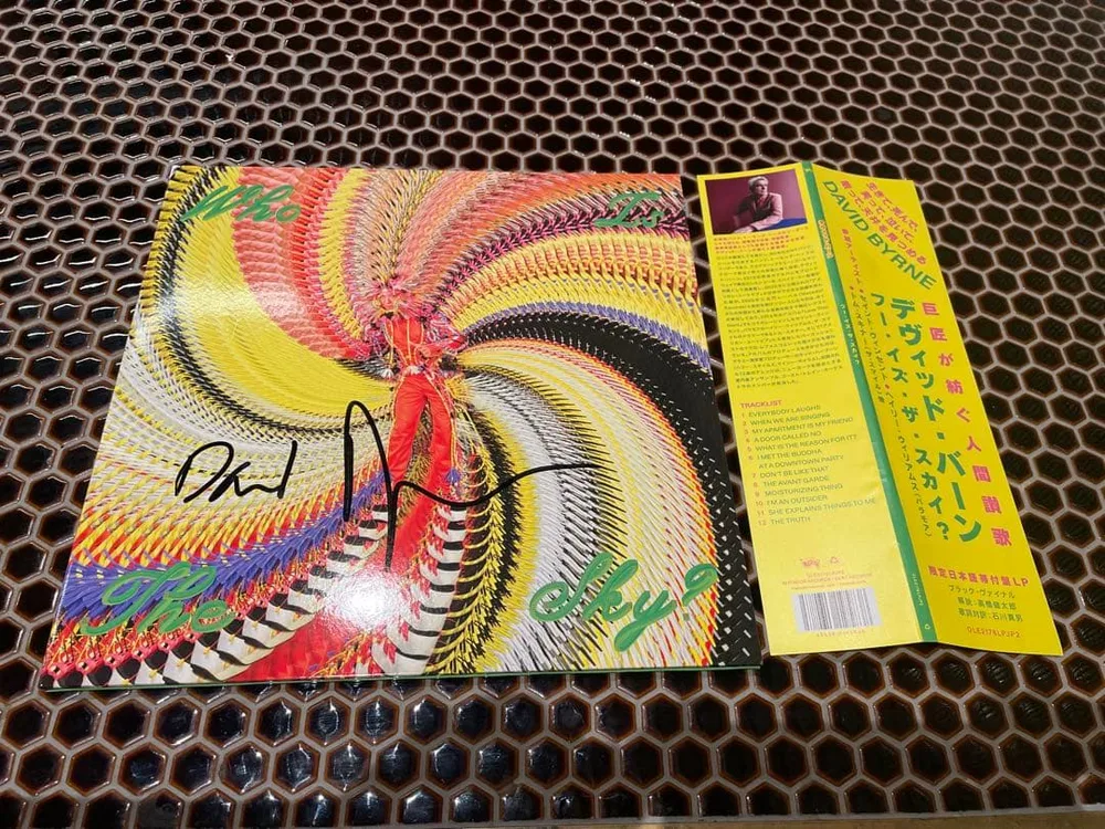 ลายเซ็นต์ของ David Byrne Who Is The Sky?