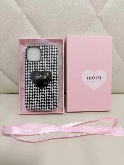 EMU 新品未使用 スマホケース 千鳥柄 ハート