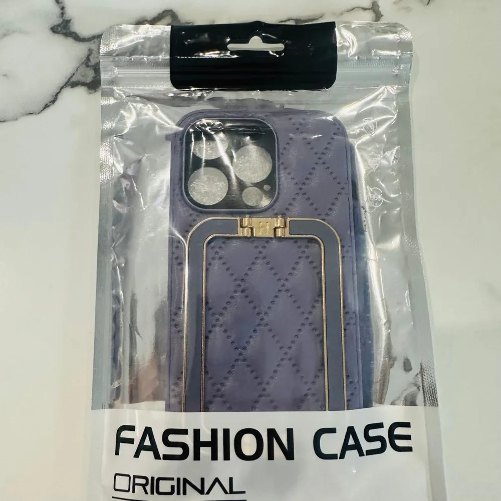 【未使用】iPhone 14pro ケース キルティング
