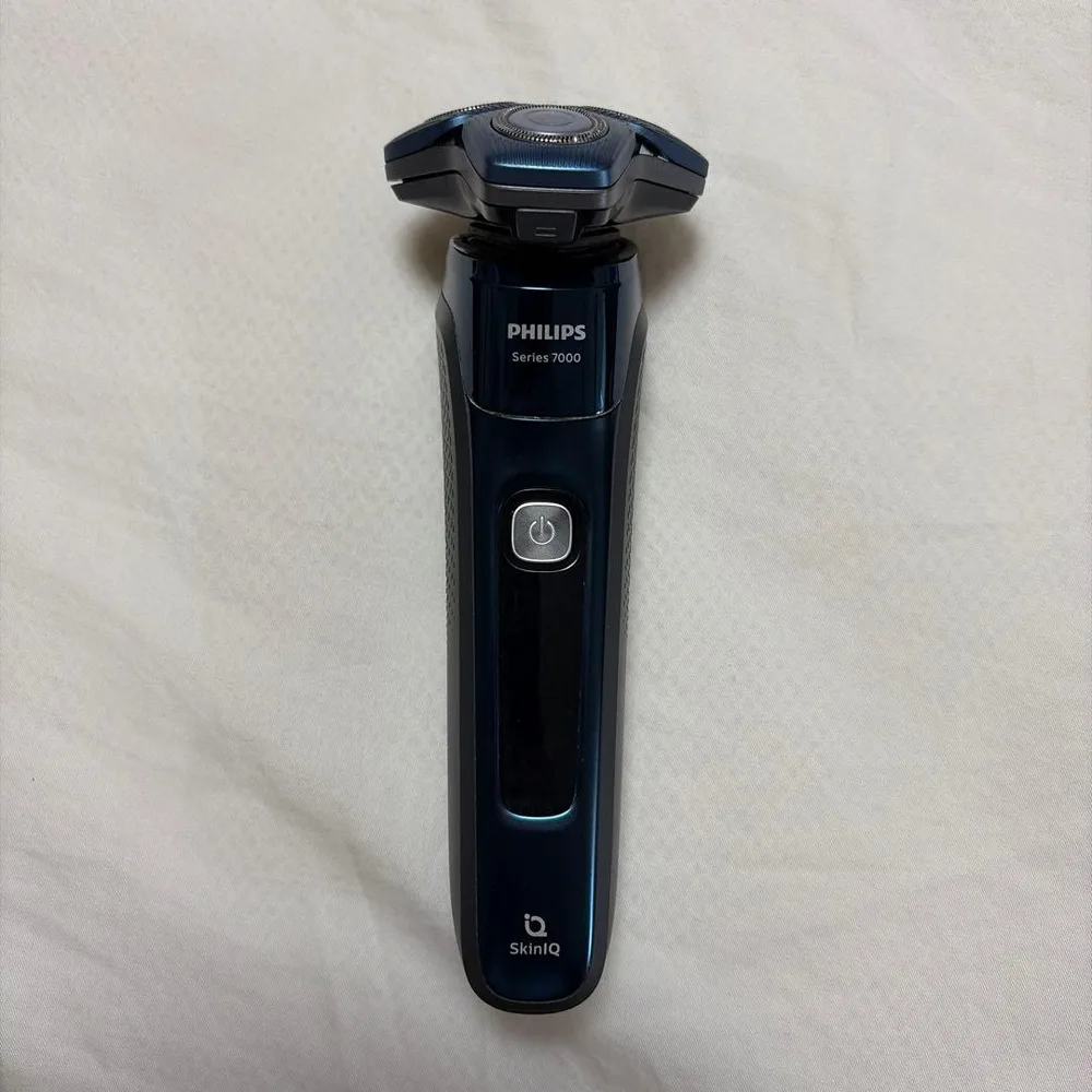 PHILIPS Series 7000 電気シェーバー セット