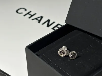【超美品】CHANEL ココマーク ラインストーン ピアス