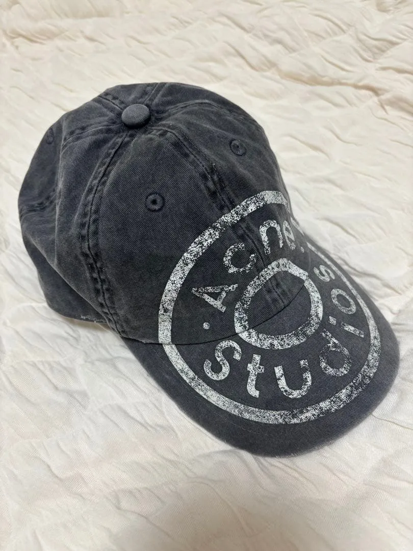 Acne Studios ダメージ加工 キャップ