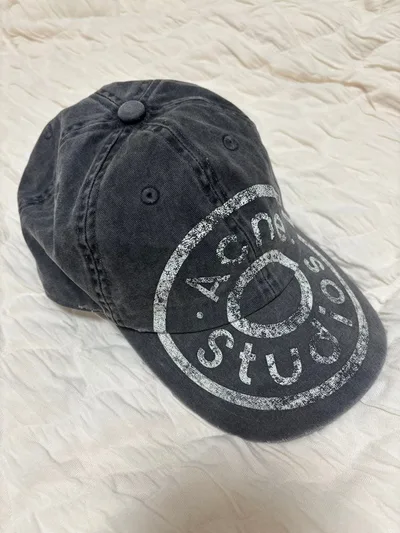 Acne Studios ダメージ加工 キャップ