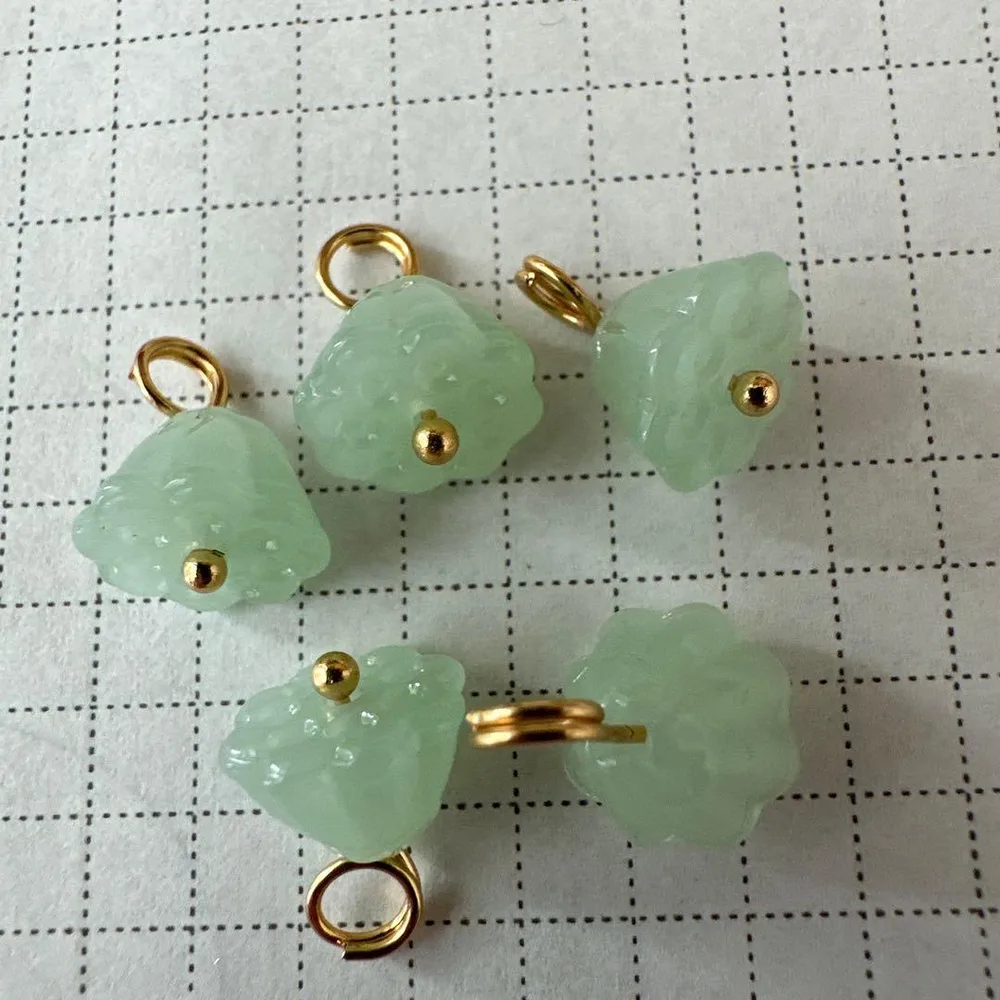 ハンドメイド ビーズ チャーム 蓮子 5点