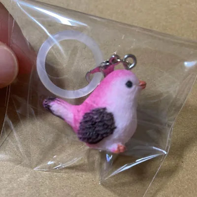 ガチャ ピンク 鳥 めじるしアクセサリー めじるしチャーム