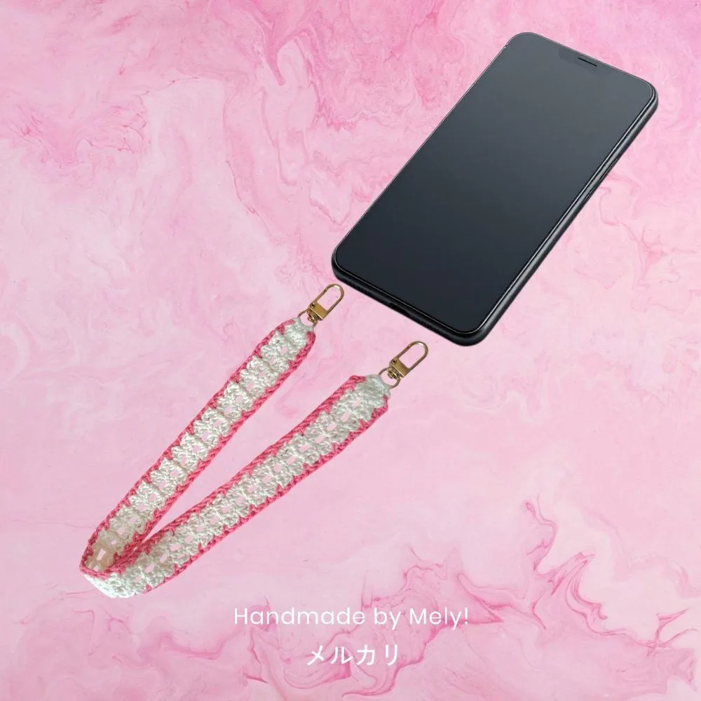 ハンドストラップ スマホストラップ クロシェ かぎ針編み ハンドメイド♡白桃
