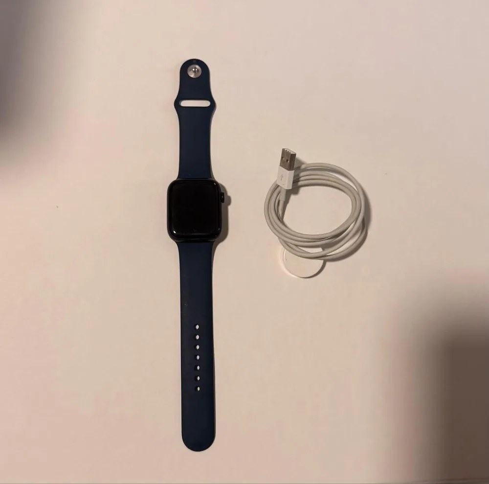 Apple Watch 7 本体 ネイビー系スポーツバンド