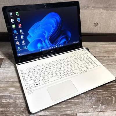 爆速仕様 Core i7 富士通ノートパソコン SSD Webカメラ
