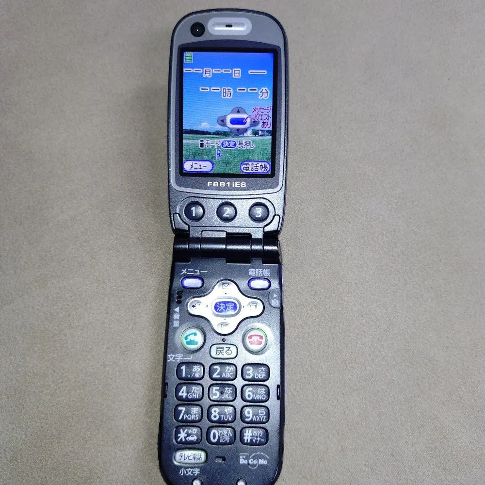 docomo FOMA らくらくホンII F881iES ガラケー ドコモ