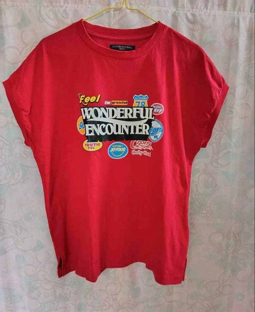 HONEYSUCKLE ROSE ロゴTシャツ 半袖 フレンチスリーブ 赤 M