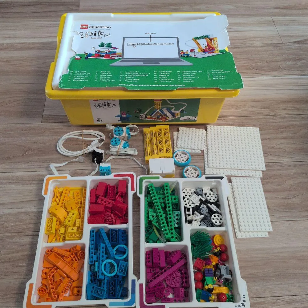 LEGO Education SPIKE Essential セット