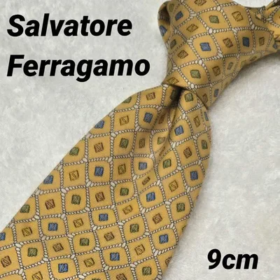 ☆【Salvatore Ferragamo】ネクタイ イエロー系 総柄 メンズ