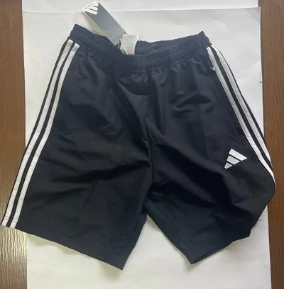 adidas ハーフパンツ ショートパンツ