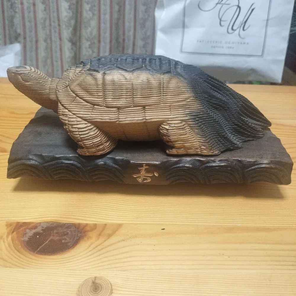 木彫り 亀 置物 飾り物 台付き