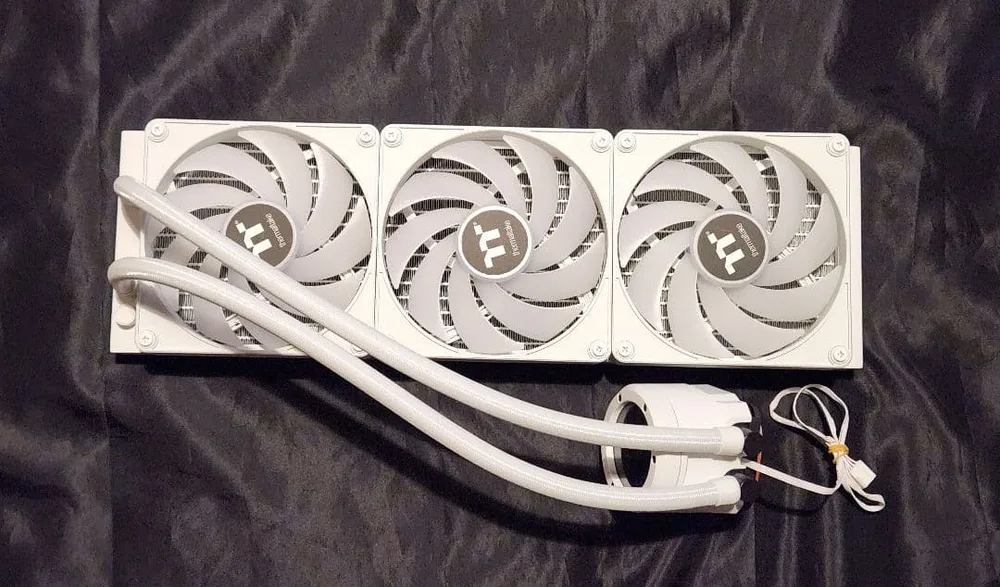 Thermaltake TH420 V2 ARGB 白色 420mm簡易水冷