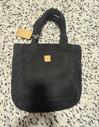 【新品タグ付】A.P.C. アーペーセー ボア ミニトートバッグ ブラック