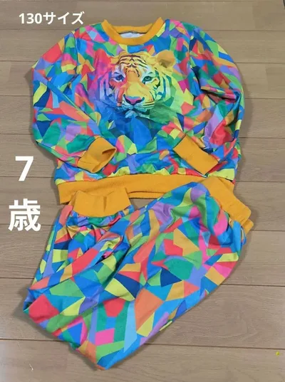 カラフル虎デザイン ジャージ 130サイズ セットアップ