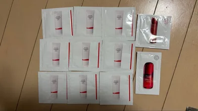 SHISEIDO エッセンス スキングロウ プライマー サンプル、