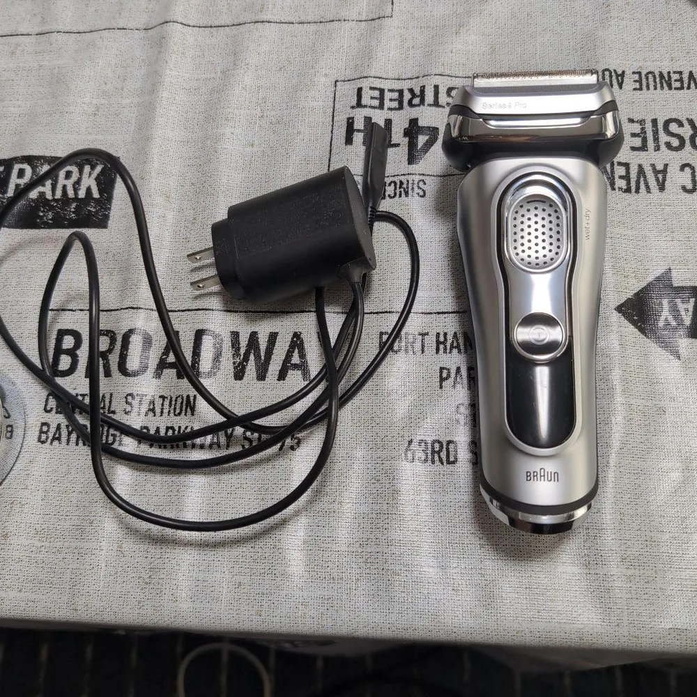 BRAUN Series 9 電気シェーバー 本体