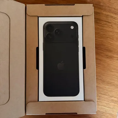 【新品】iPhone18Pro Max 本体 ブラック 256GB SIMフリー