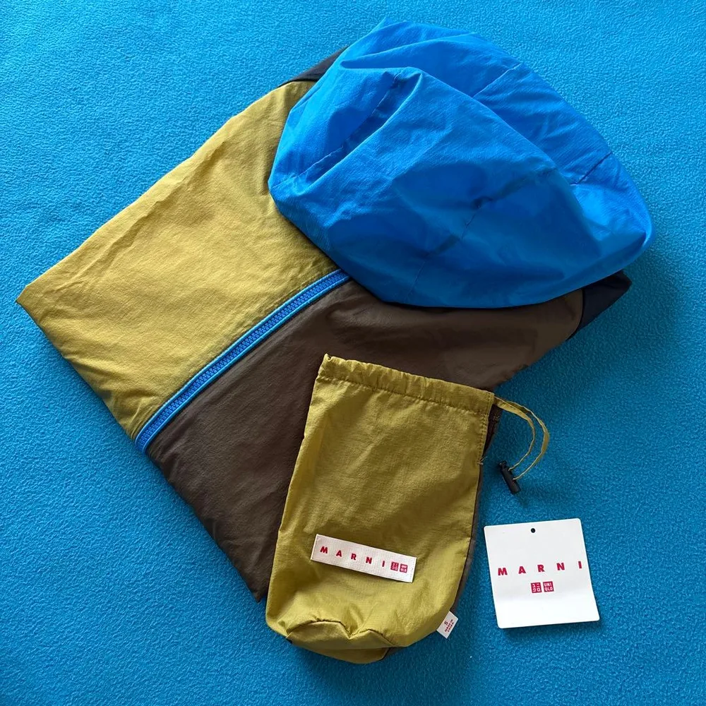 【美品】「UNIQLO」×「MARNI」 ポケッタブルパーカー S
